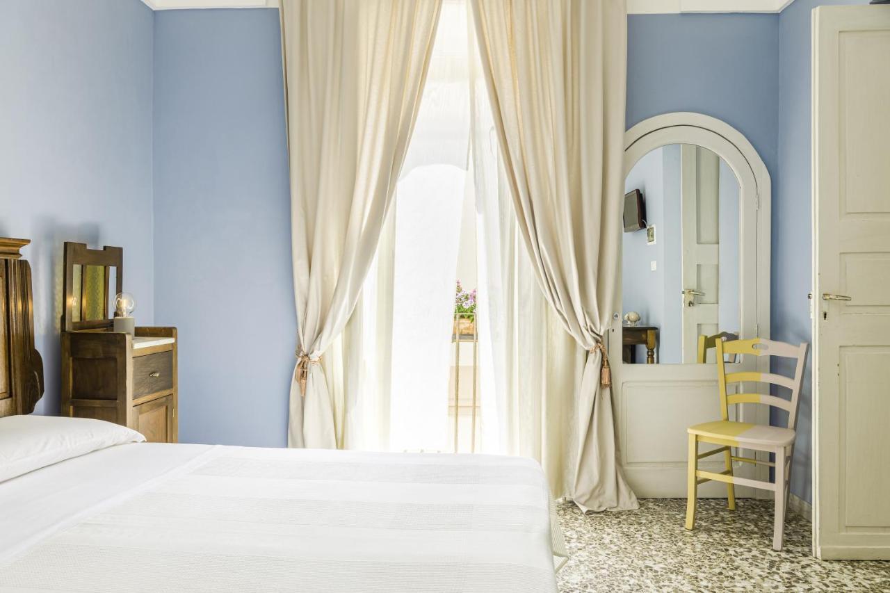 Palazzo Dante Bed & Breakfast Alliste Exterior photo