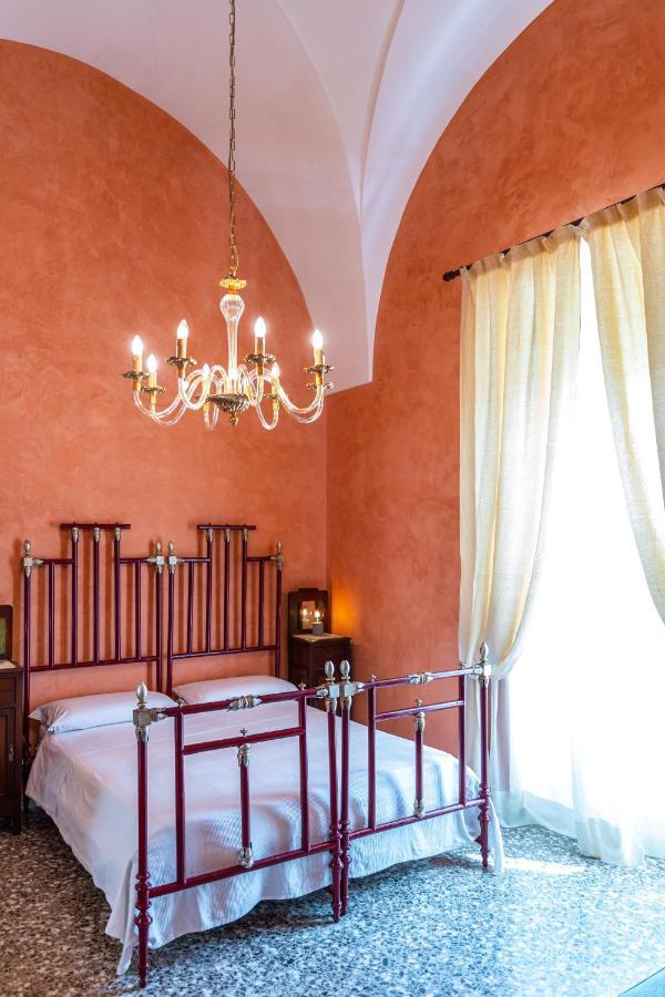 Palazzo Dante Bed & Breakfast Alliste Exterior photo